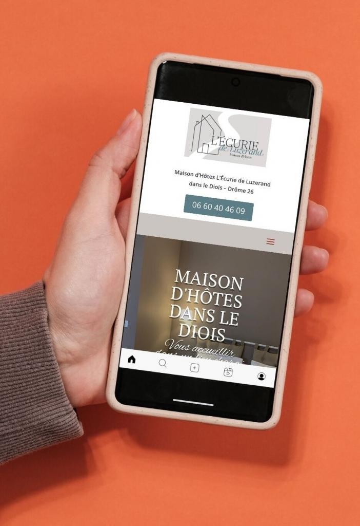 Site mobile maison d'hôtes L'écurie de Luzerand